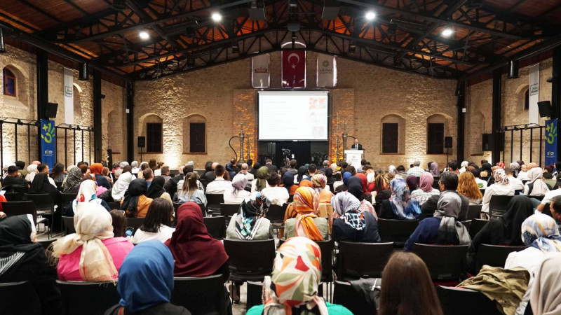 “ANNE OLMA YAŞI ARTTIKÇA ÇOCUĞUN DOWN SENDROMLU OLMA İHTİMALİ DE ARTIYOR” 