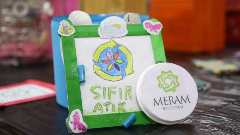 MERAM’DA ÇEVRE VE SIFIR ATIK EĞİTİMLERİ ARALIKSIZ DEVAM EDİYOR