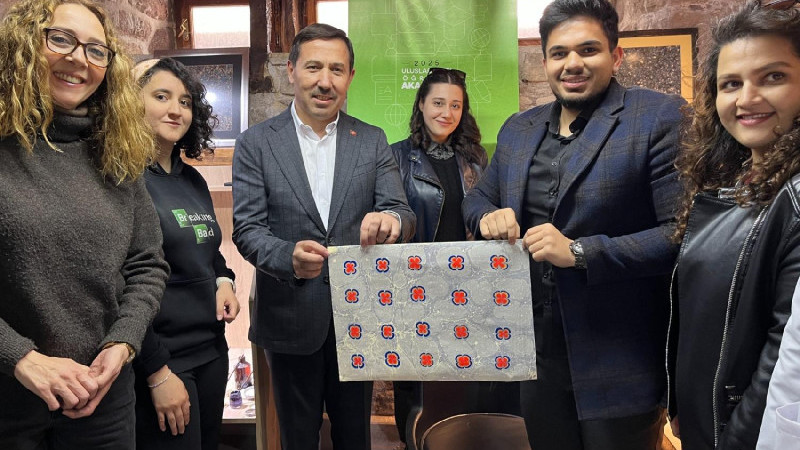 GELENEKSEL SANATLARA YABANCI ÖĞRENCİLERDEN YOĞUN İLGİ