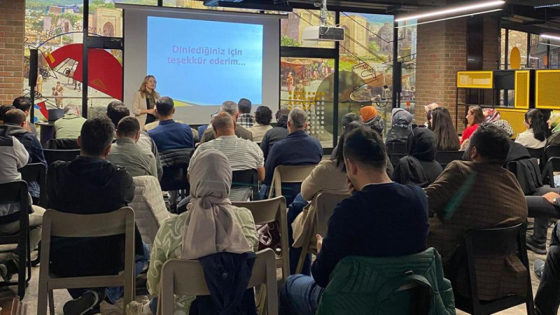 Konya'da öğretmenlere yönelik TÜBİTAK ve TEKNOFEST eğitimleri düzenlendi!