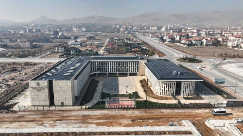 Geleceğin Sanatçıları Selçuklu’da Yetişecek! Yapımı tamamlanan Güzel Sanatlar Lisesi göz kamaştırıyo