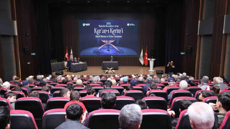 Karatay’da yürekleri titreten final! 294 kursiyer Kur’an-ı Kerim’i en güzel okumak için yarıştı!